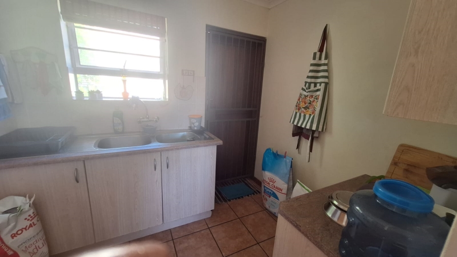 3 Bedroom Property for Sale in Stilbaai Wes Western Cape
